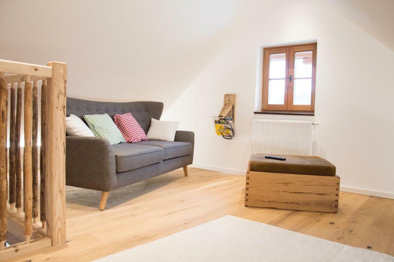Gesindehaus Villa Diemlern Bagian luar foto