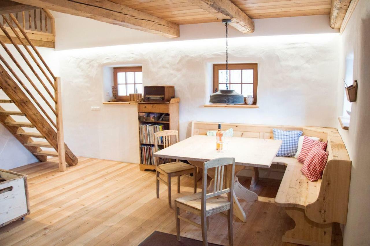 Gesindehaus Villa Diemlern Bagian luar foto